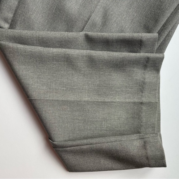 Kenneth Cole Reaction • Grey Trouser Dress Pants - Picture 2 of 5